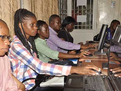 免费电话在线轰炸